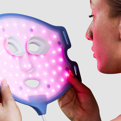 CurrentBody Skin LED Lichttherapie Maske gegen Pickel und Unreinheiten